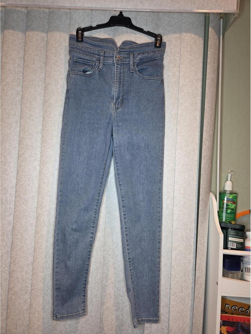 Levis mile High Rise Super Skinny ankle Jeans Size 27 Blue Wash